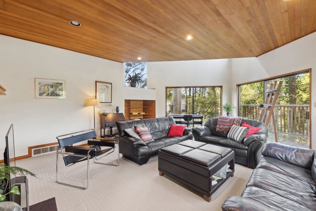 listing image 1109013540463683744