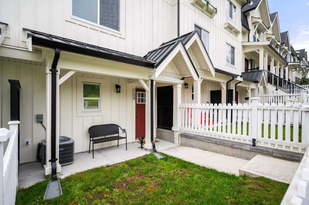 Photo of 24951 112 Avenue #154, Maple Ridge, BC V2W 1Z6 (MLS # R3136788)