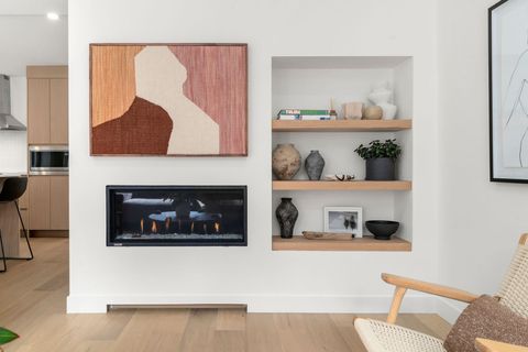 901 W 17th Street 18 North Vancouver BC V7P 1V8