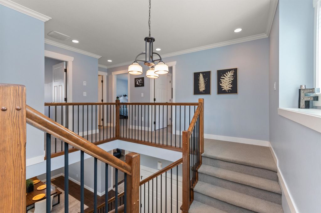 listing image 1107489764640602130