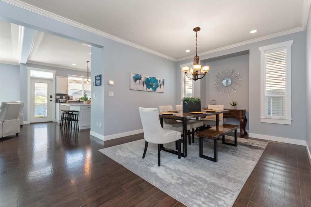 listing image 1100470679645204761