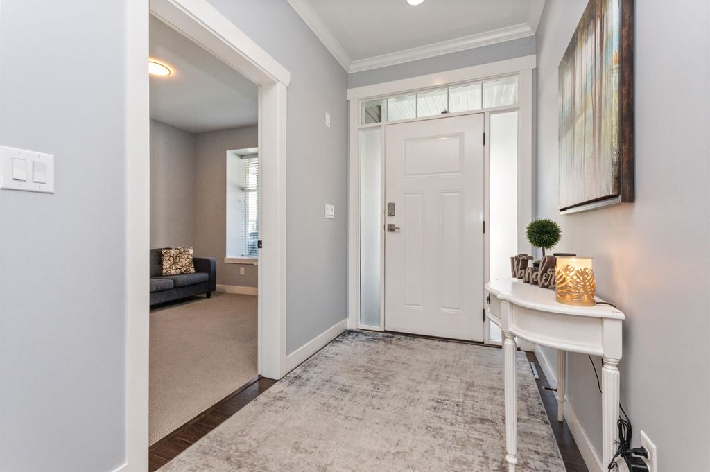 listing image 1101925706135399477