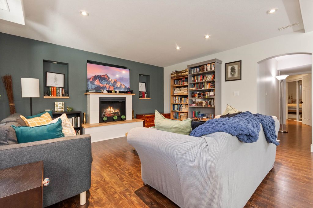 listing image 1107162423326255390