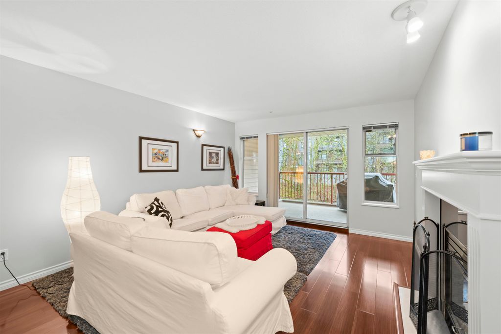 listing image 1102912136824937995