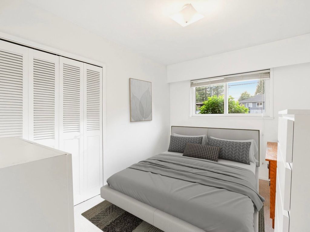 listing image 1101339706160948686