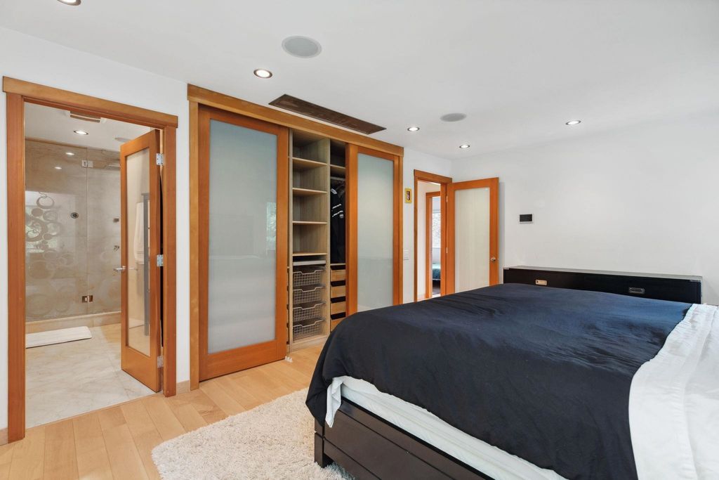 listing image 1107365753584590356