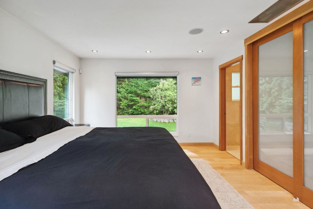 listing image 1103982052310195674