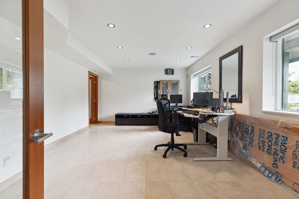 listing image 1107601664771497231