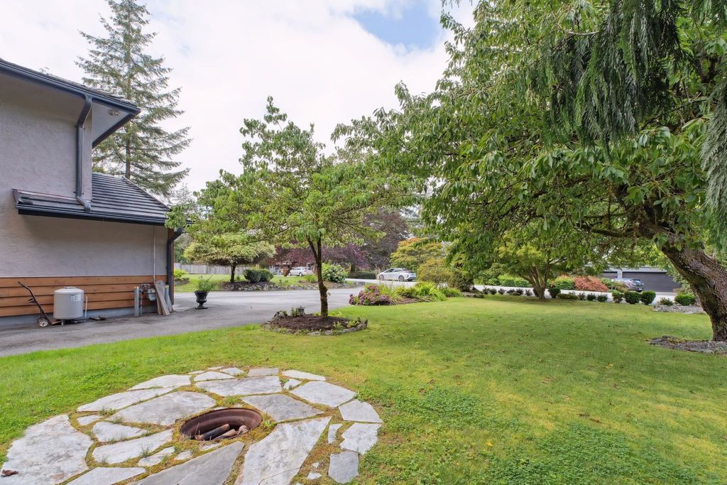 listing image 1102947493533054476
