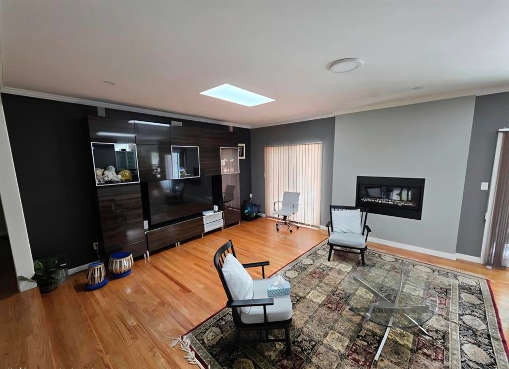 Photo of 15580 20 Avenue, Surrey, BC V4A 2A5 (MLS # R3178115)