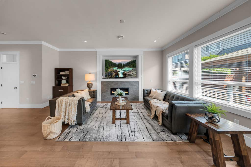 Photo of 20966 80b Avenue, Langley, BC V2Y 0R2 (MLS # R3147517)