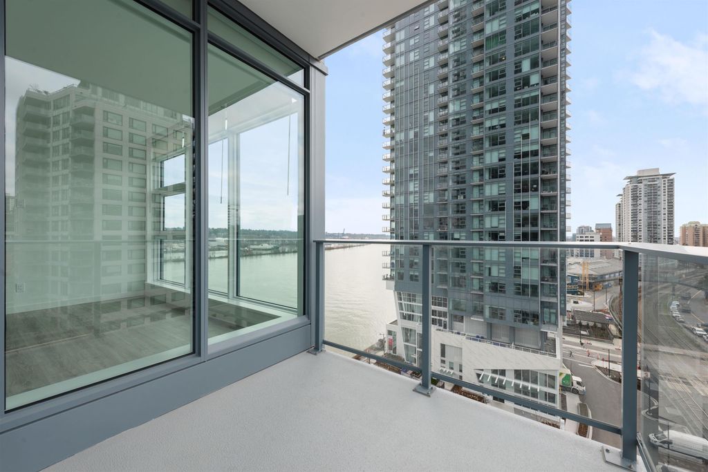 listing image 1106556558119457347