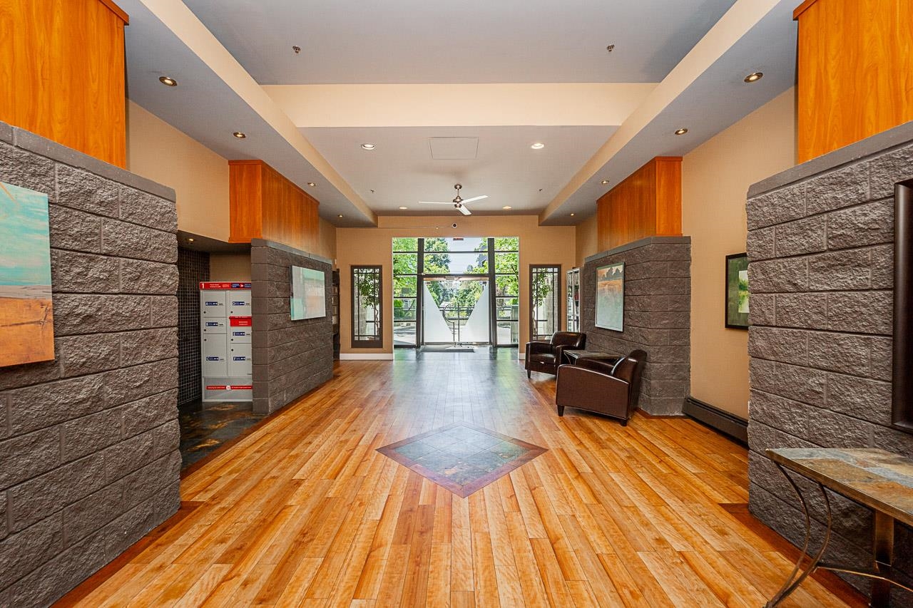 3061 E Kent Avenue North 1403