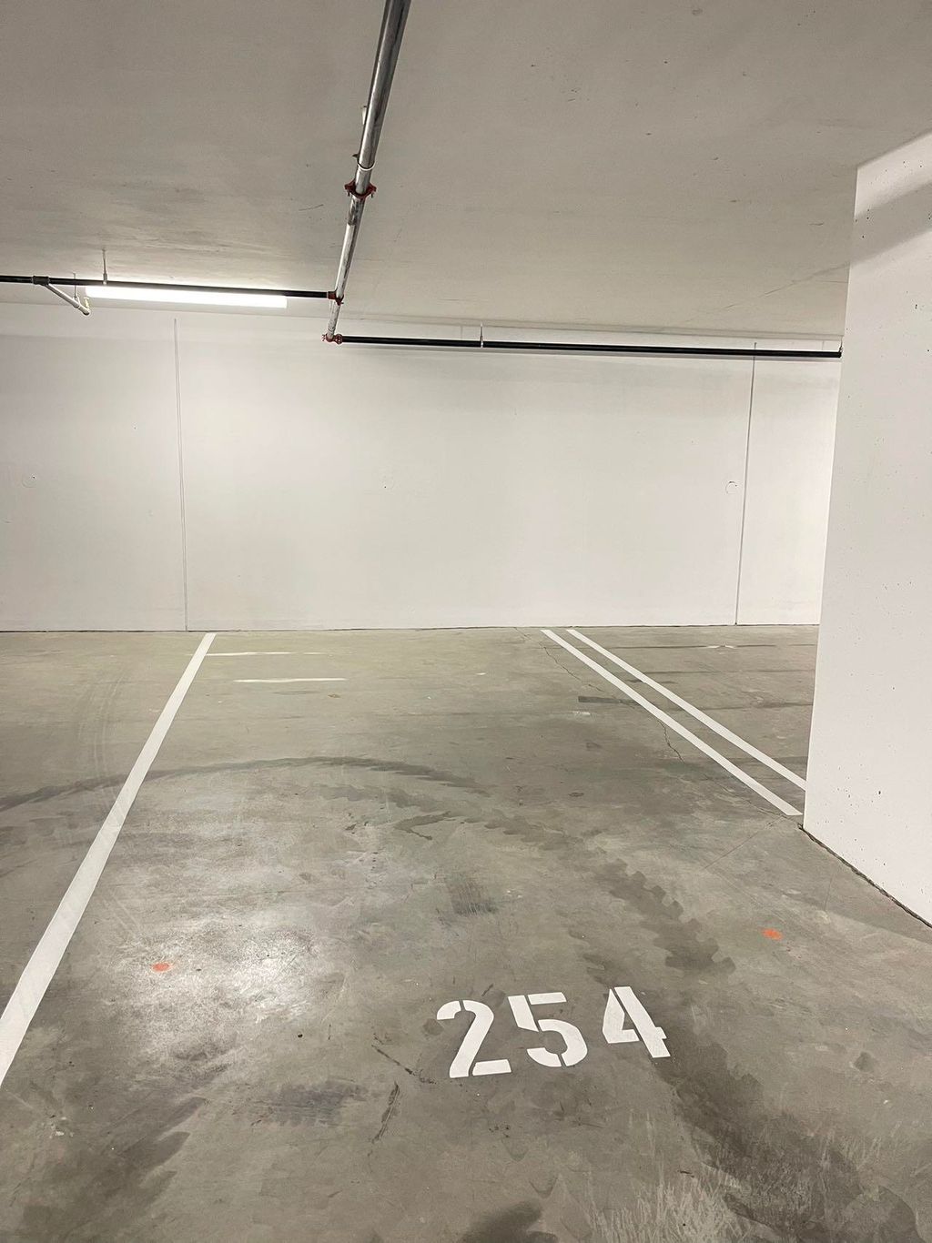 listing image 1103435640973296390