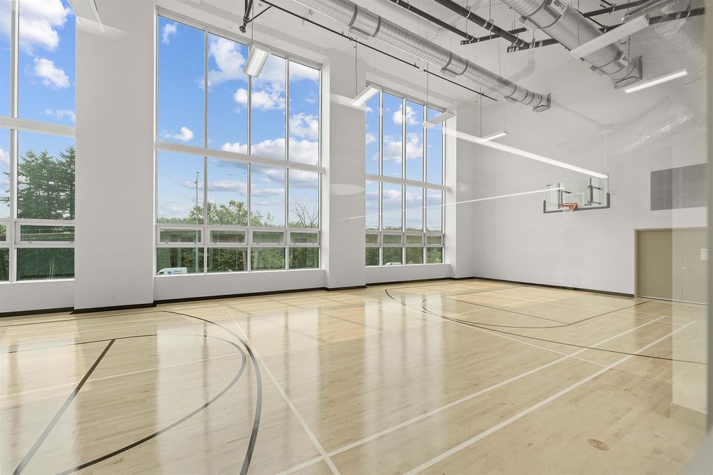 listing image 1100532758152885382