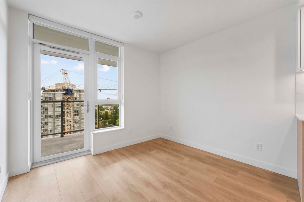 listing image 1108442651702408059