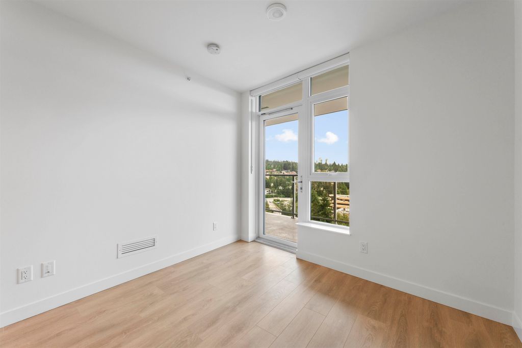 listing image 1108783116753930336