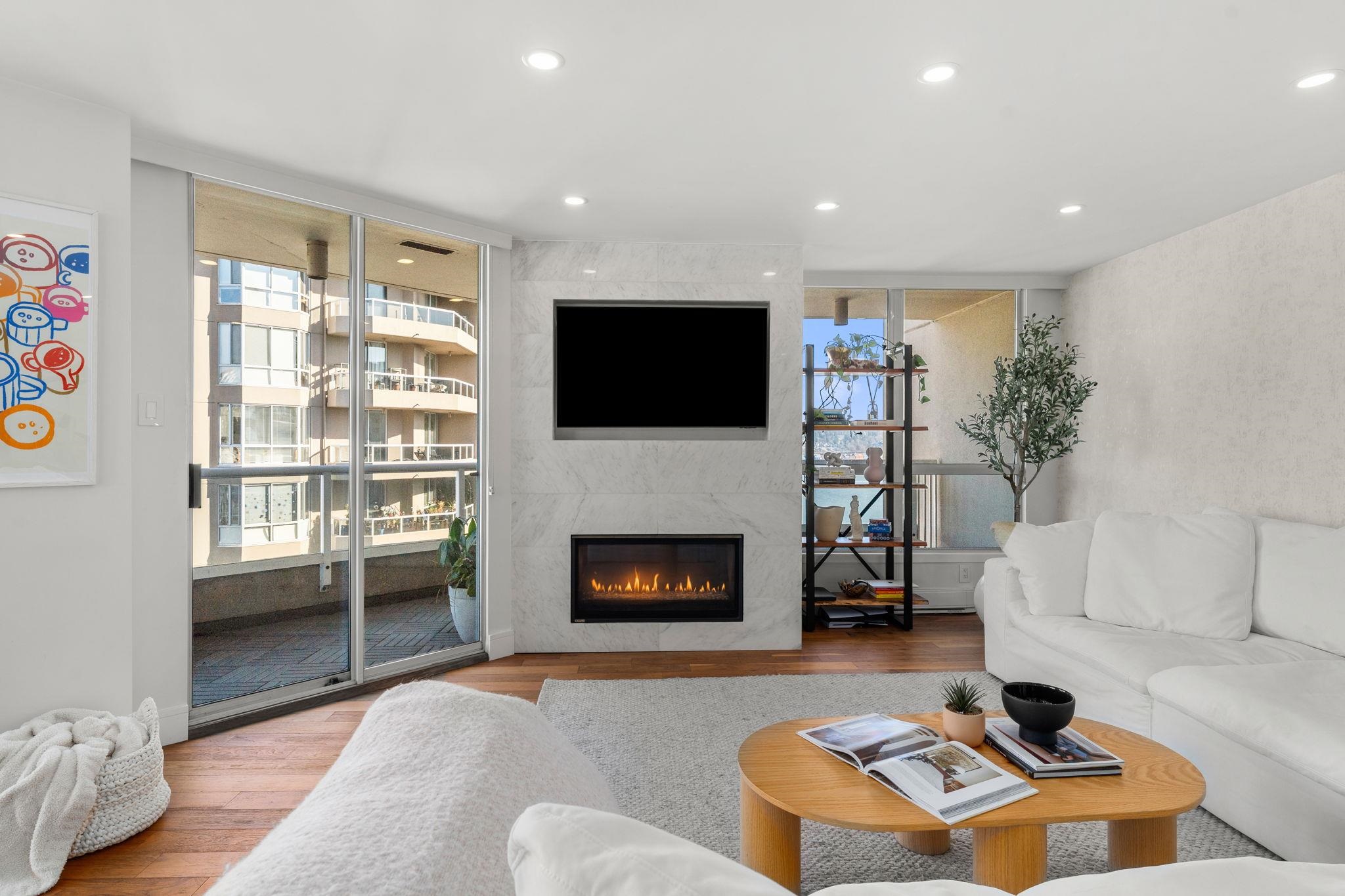 1245 Quayside Drive 1704