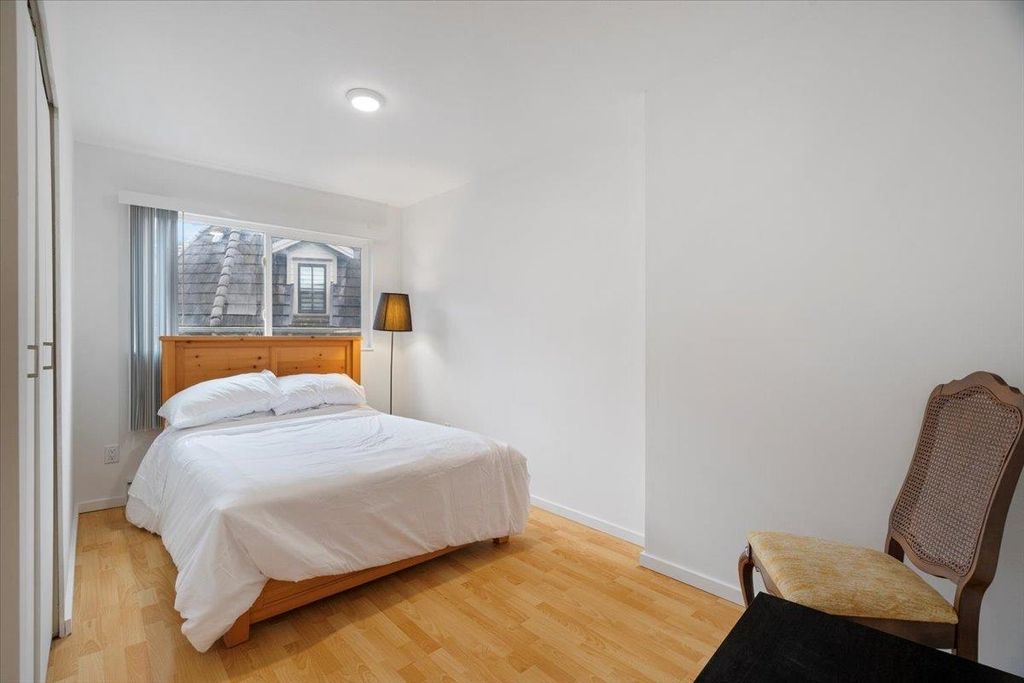 listing image 1101467734709048454