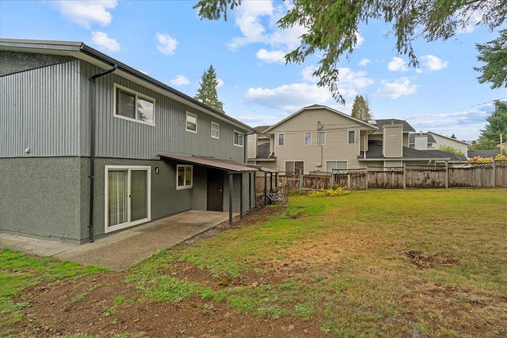 listing image 1104226405651341566