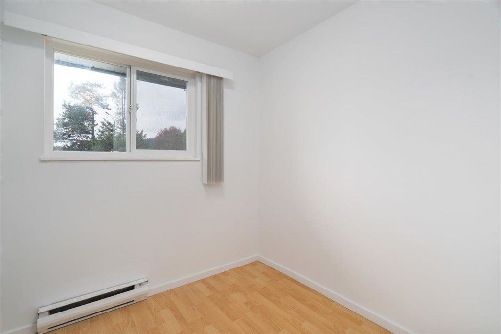listing image 1100767478554728654