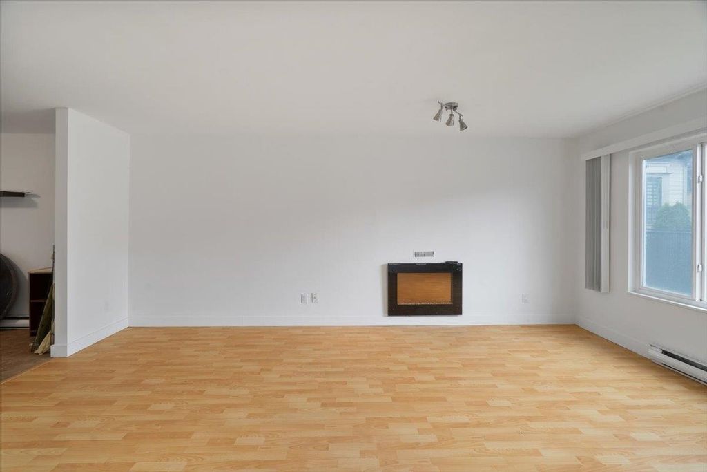 listing image 1109604881709742829