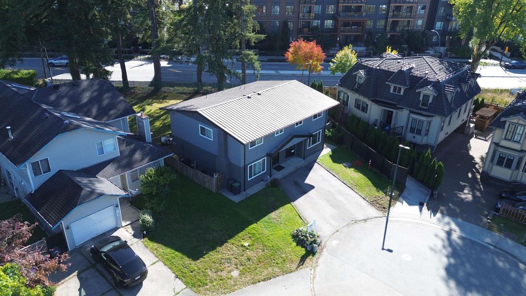 listing image 1104754732936035379