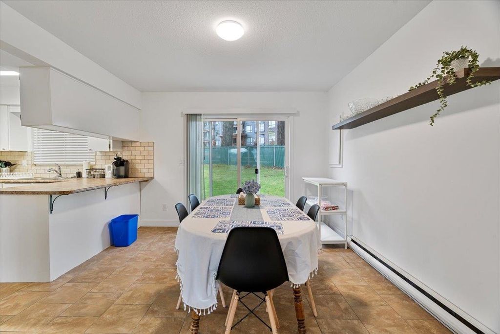 listing image 1105988378686039111