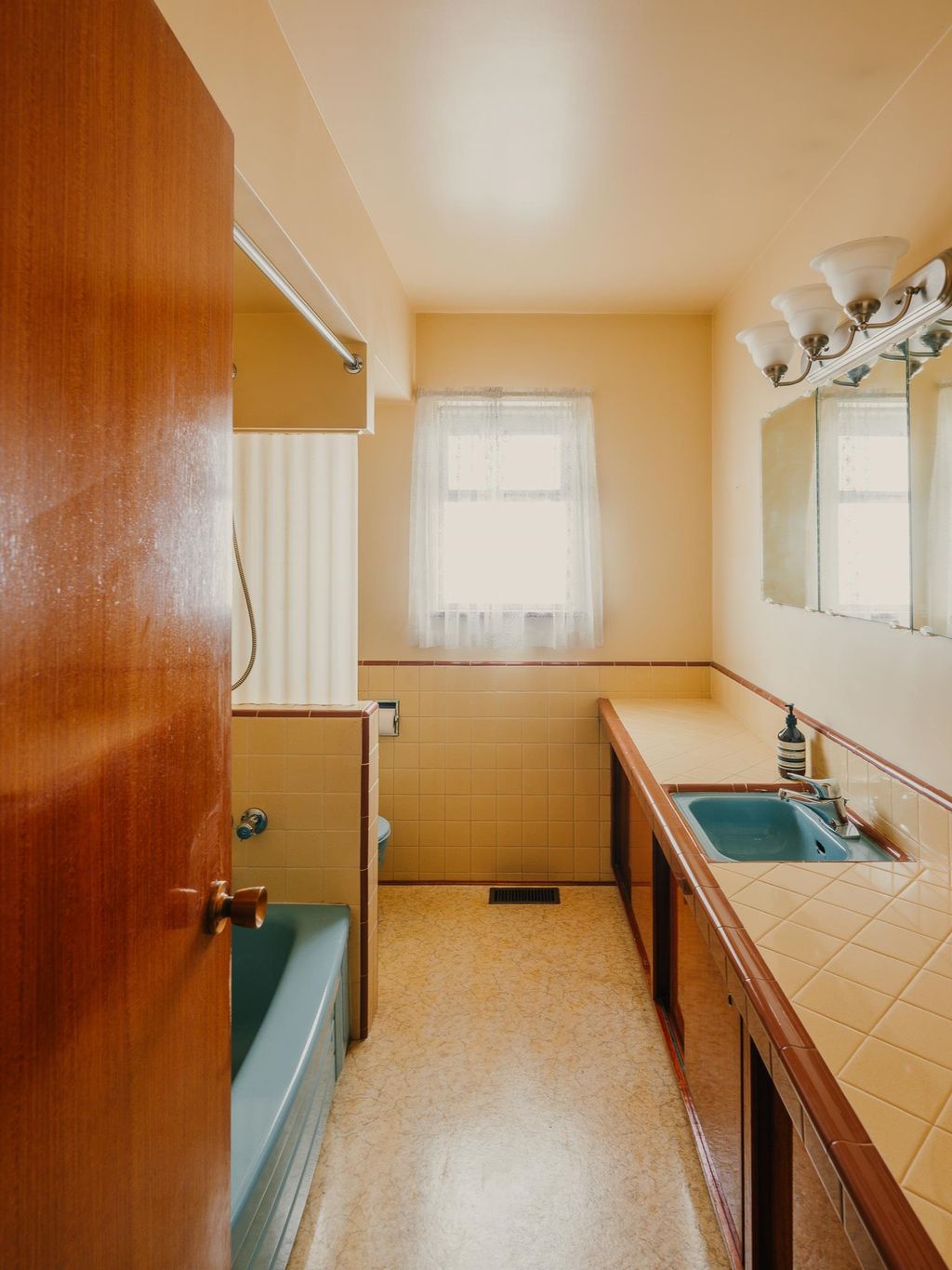 listing image 1108064716986843471