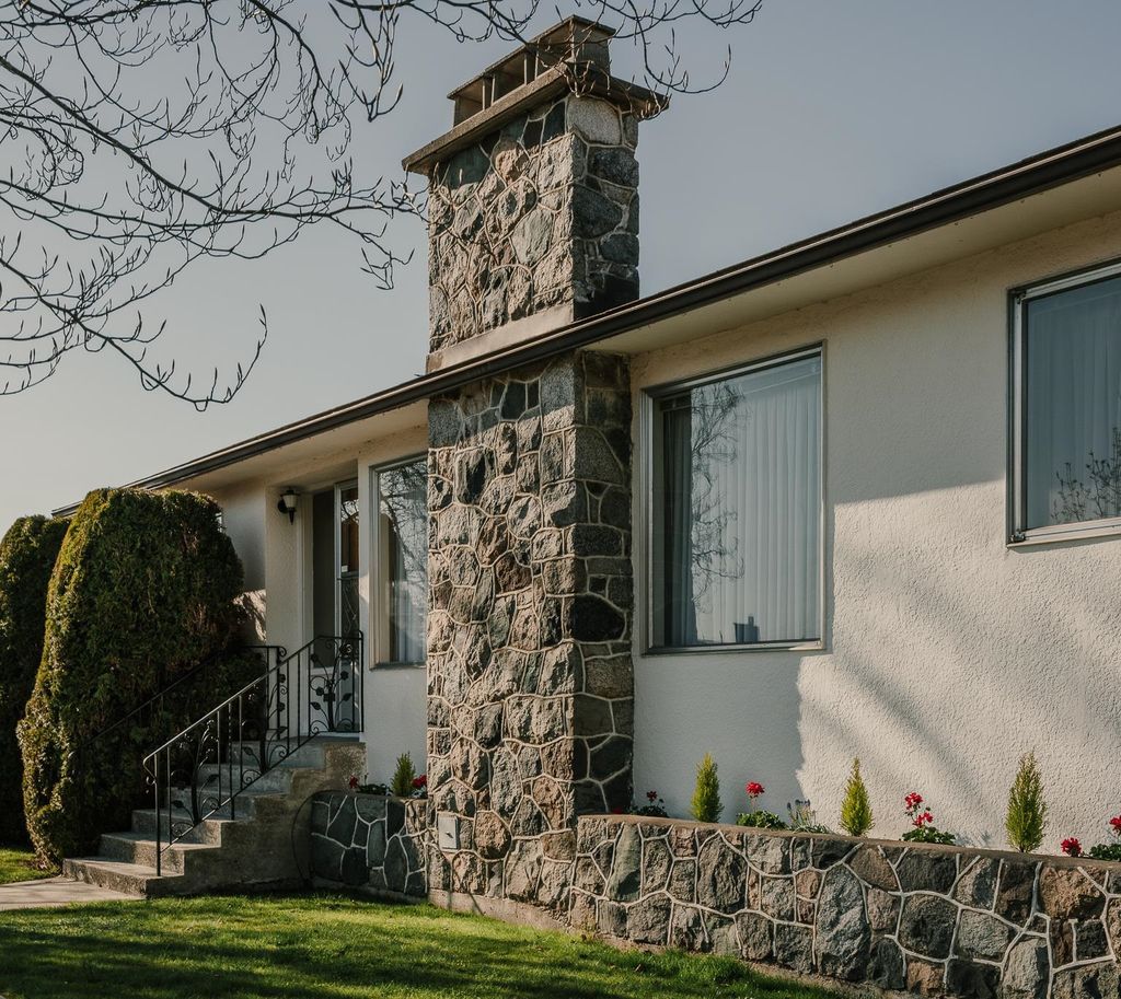 listing image 1101781838137494154