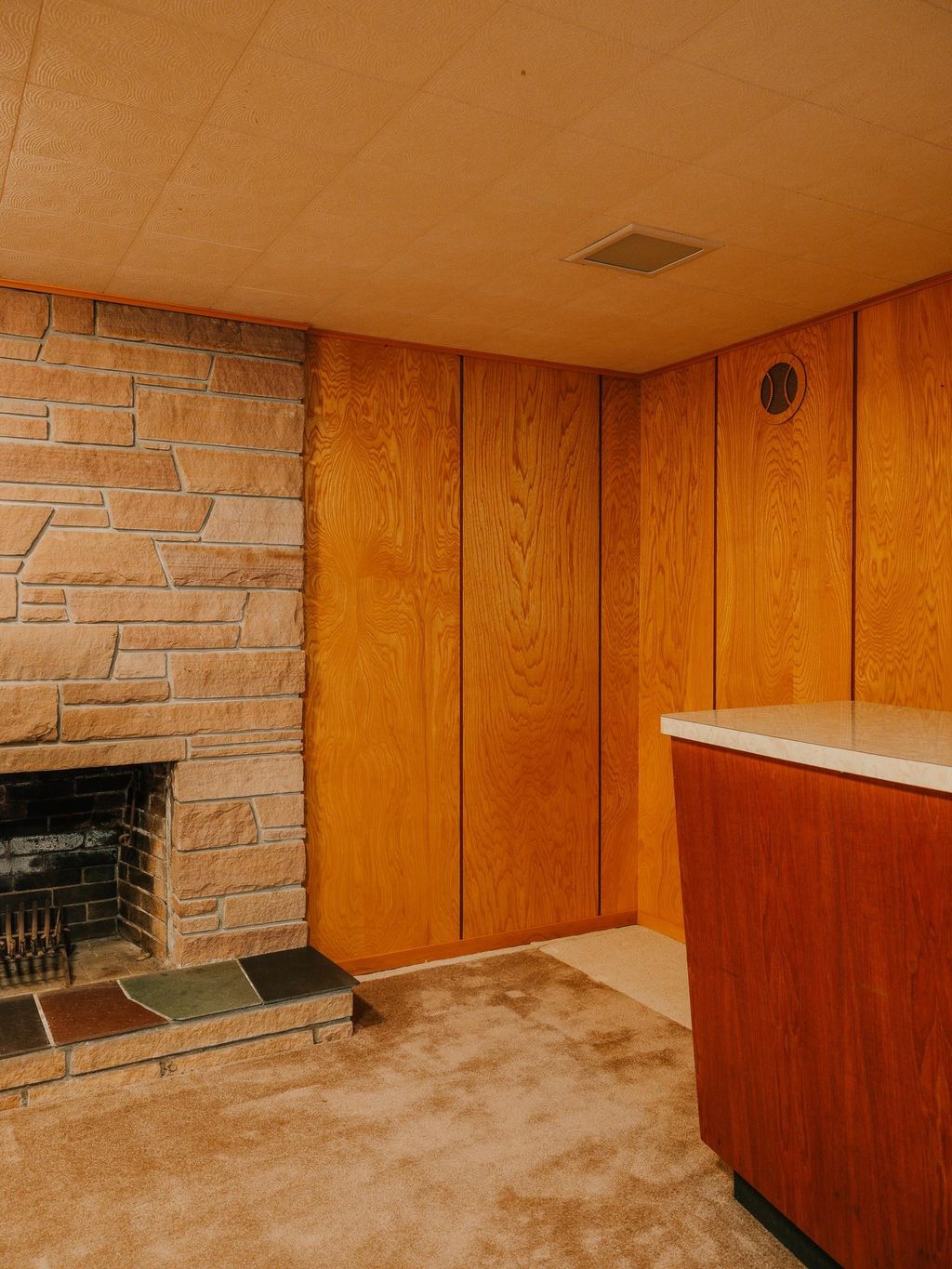 listing image 1103585805972550772