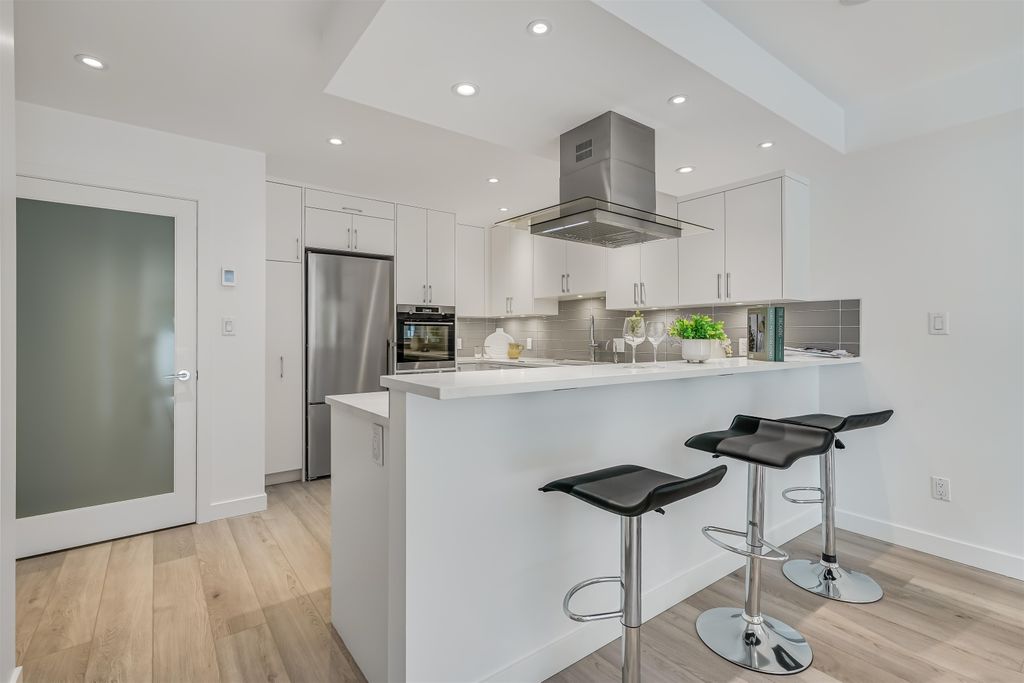 listing image 1108759757763196061