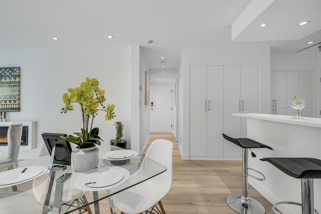 listing image 1102277392589611476