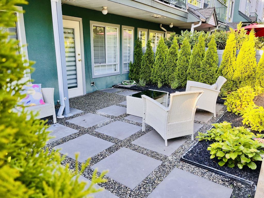 listing image 1105995440506831465