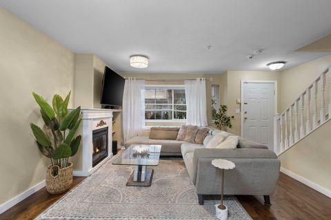 12449 191 Street 38 Pitt Meadows BC V3Y 2R4