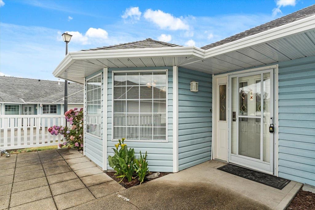 Photo of 1450 Mccallum Road #70, Abbotsford, BC V2S 8A5 (MLS # R3145739)