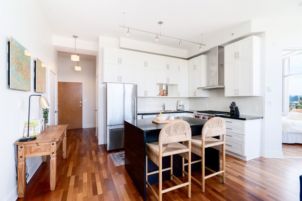 listing image 1102727905538902470