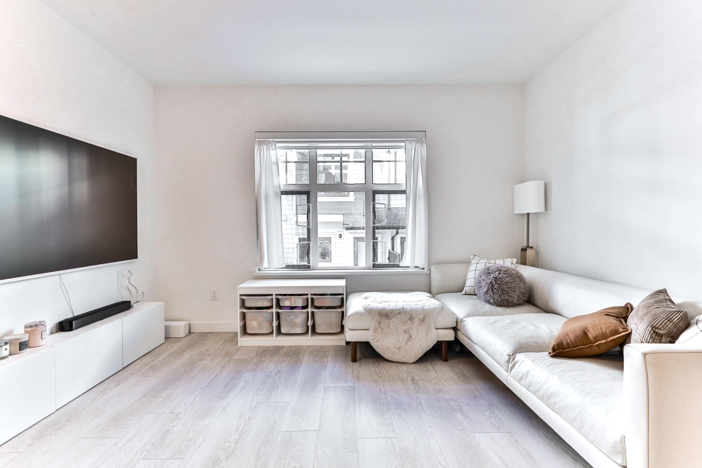 678 Fairview Street 204