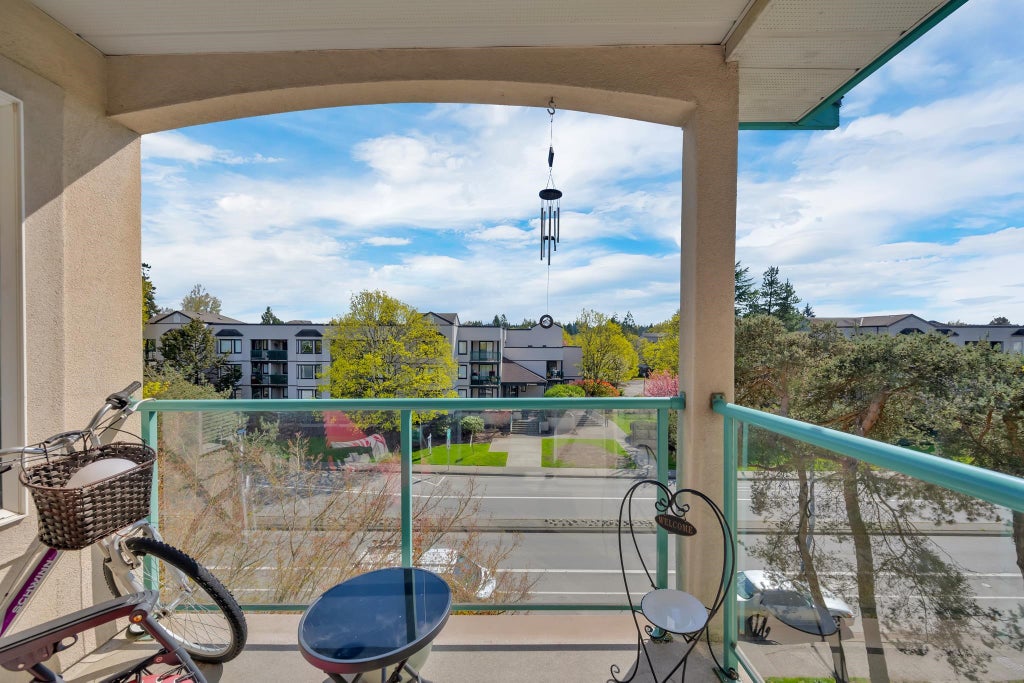Photo of 20443 53 Avenue #409, Langley, BC V3A 7A6 (MLS # R3163257)