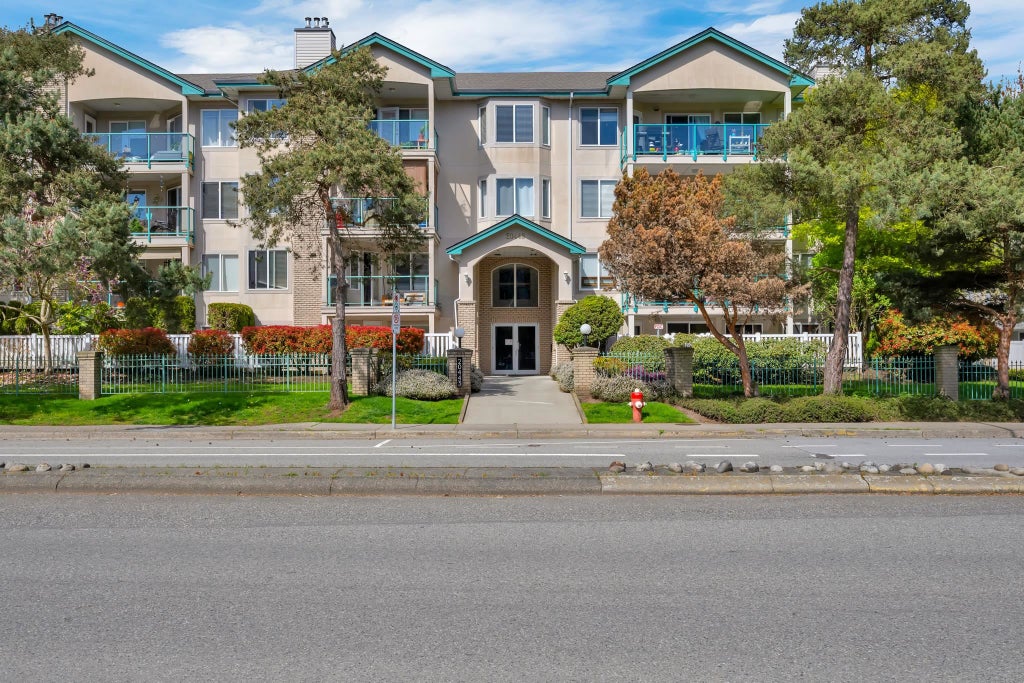 Photo of 20443 53 Avenue #409, Langley, BC V3A 7A6 (MLS # R3163257)