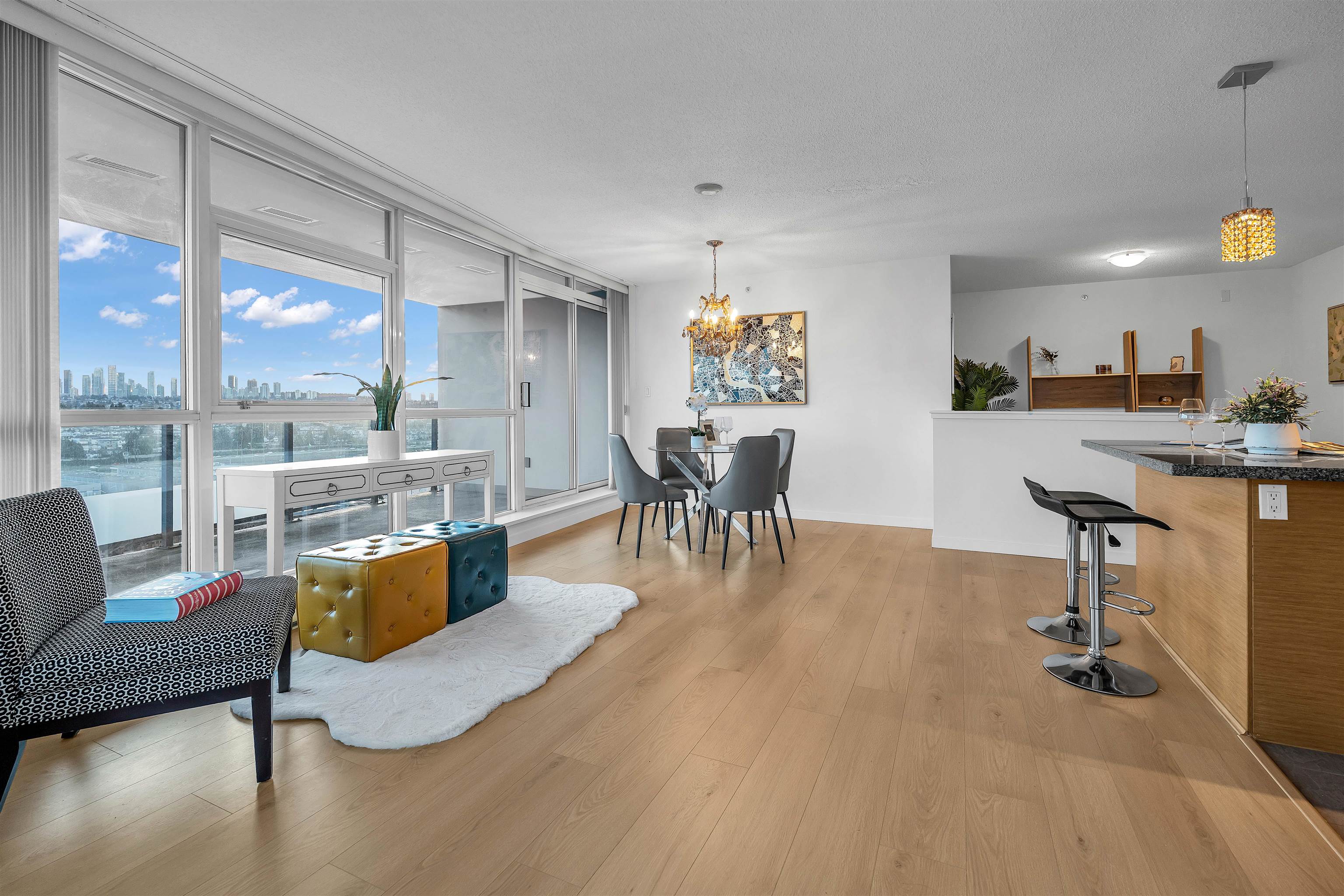 2225 Holdom Avenue 2203