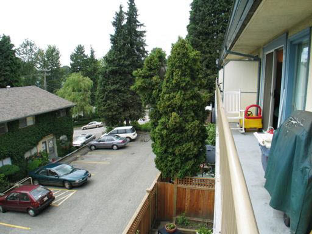 listing image 1107848578844593664