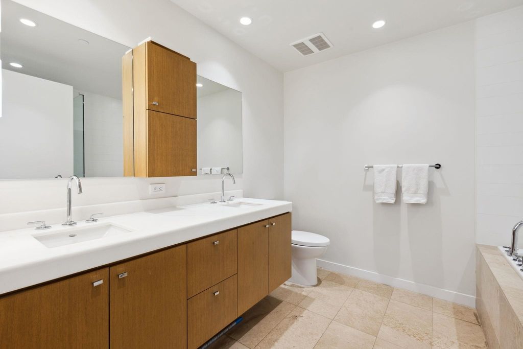 listing image 1108670863001789344