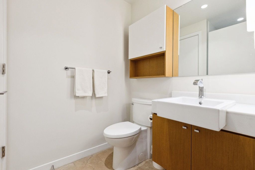 listing image 1108253126219444867