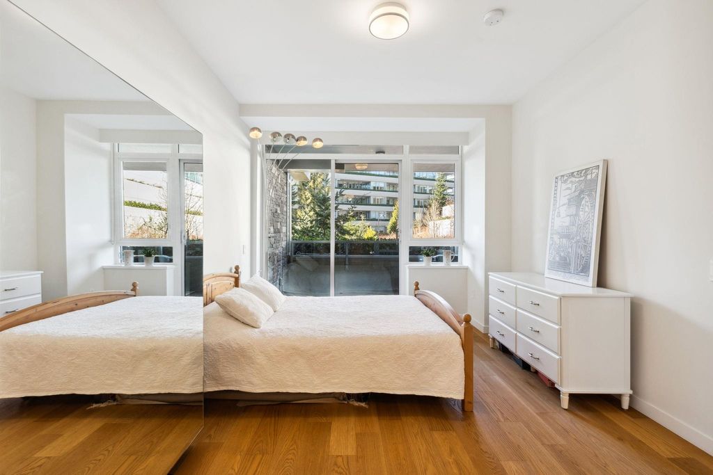 listing image 1107702843941398453