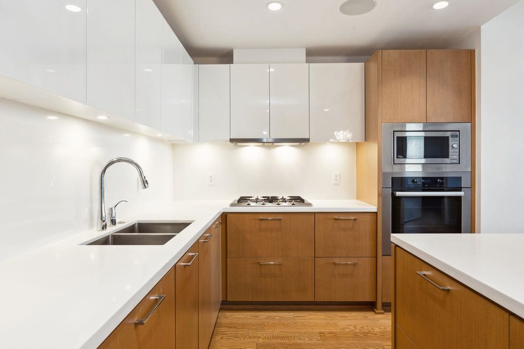 listing image 1104836099847628650