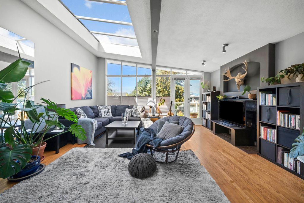 listing image 1101149663180303231