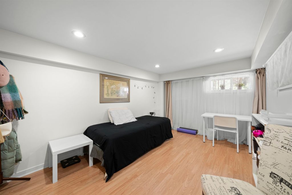 listing image 1106719090604041499