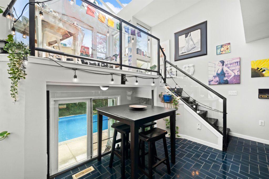 listing image 1100792102394974450