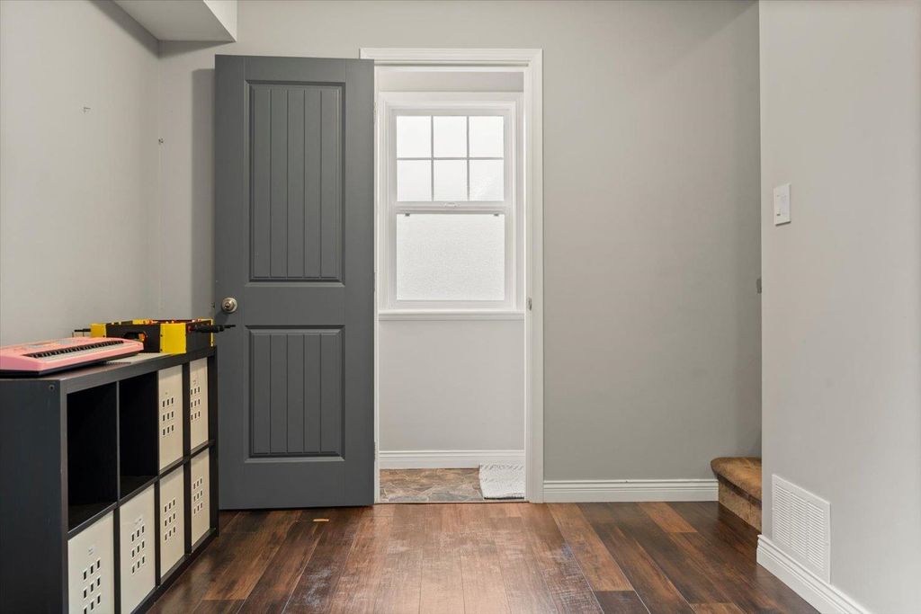 Photo of 8880 Nowell Street #5, Chilliwack, BC V2P 0A6 (MLS # R3097551)